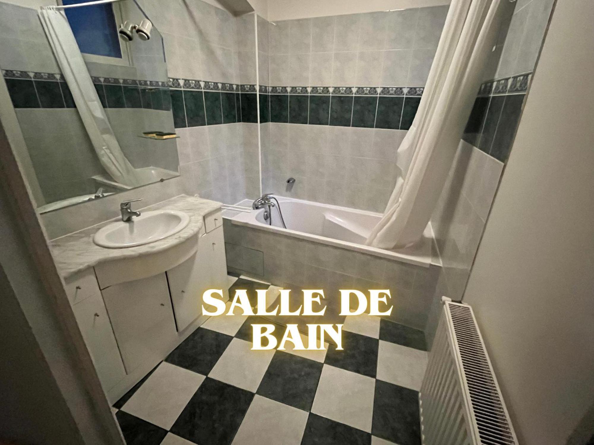 Appartement Etage Prive Autonome - Centre Historique à Bourges Extérieur photo